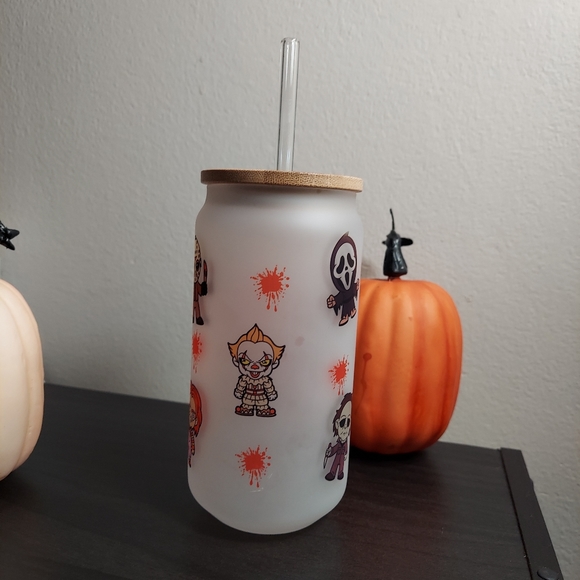 Horror Movie Addict frosted glass cup - Picture 3 of 4